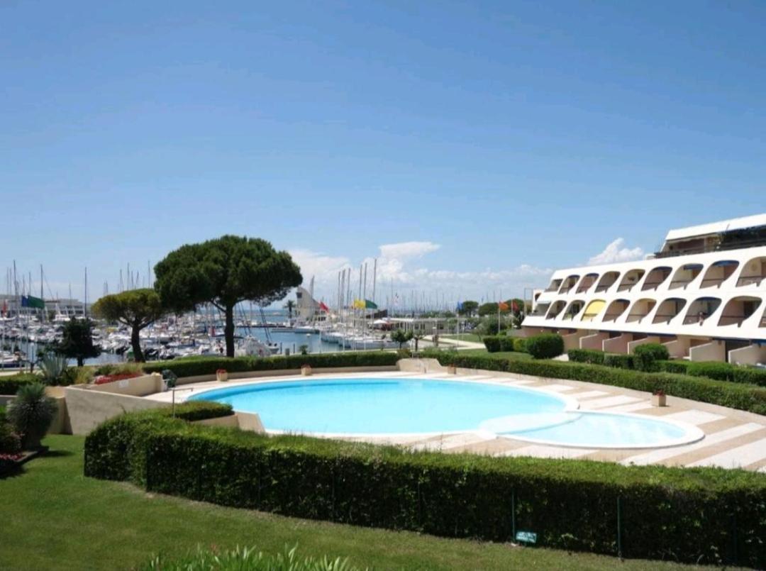 Superbe studio avec Loggia entre port et plage Le Grau-du-Roi Eksteriør bilde